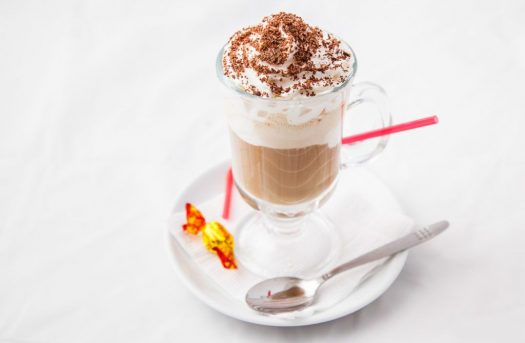 Кофе гляссе — изысканный французский десерт из кофе и мороженого